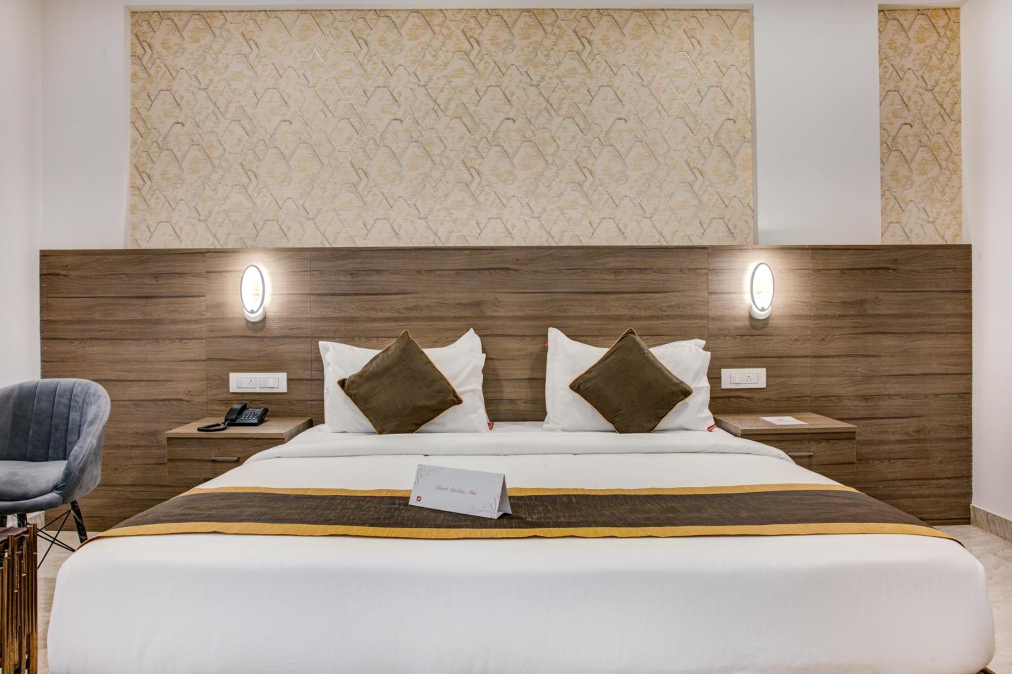 Hotel Sterling Inn Bangalore International Airport Yelahanka 外观 照片