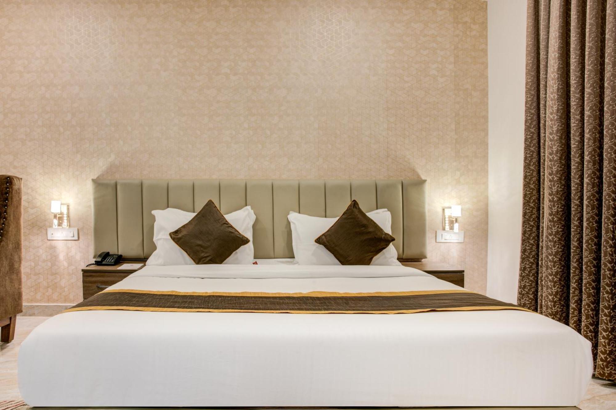 Hotel Sterling Inn Bangalore International Airport Yelahanka 外观 照片
