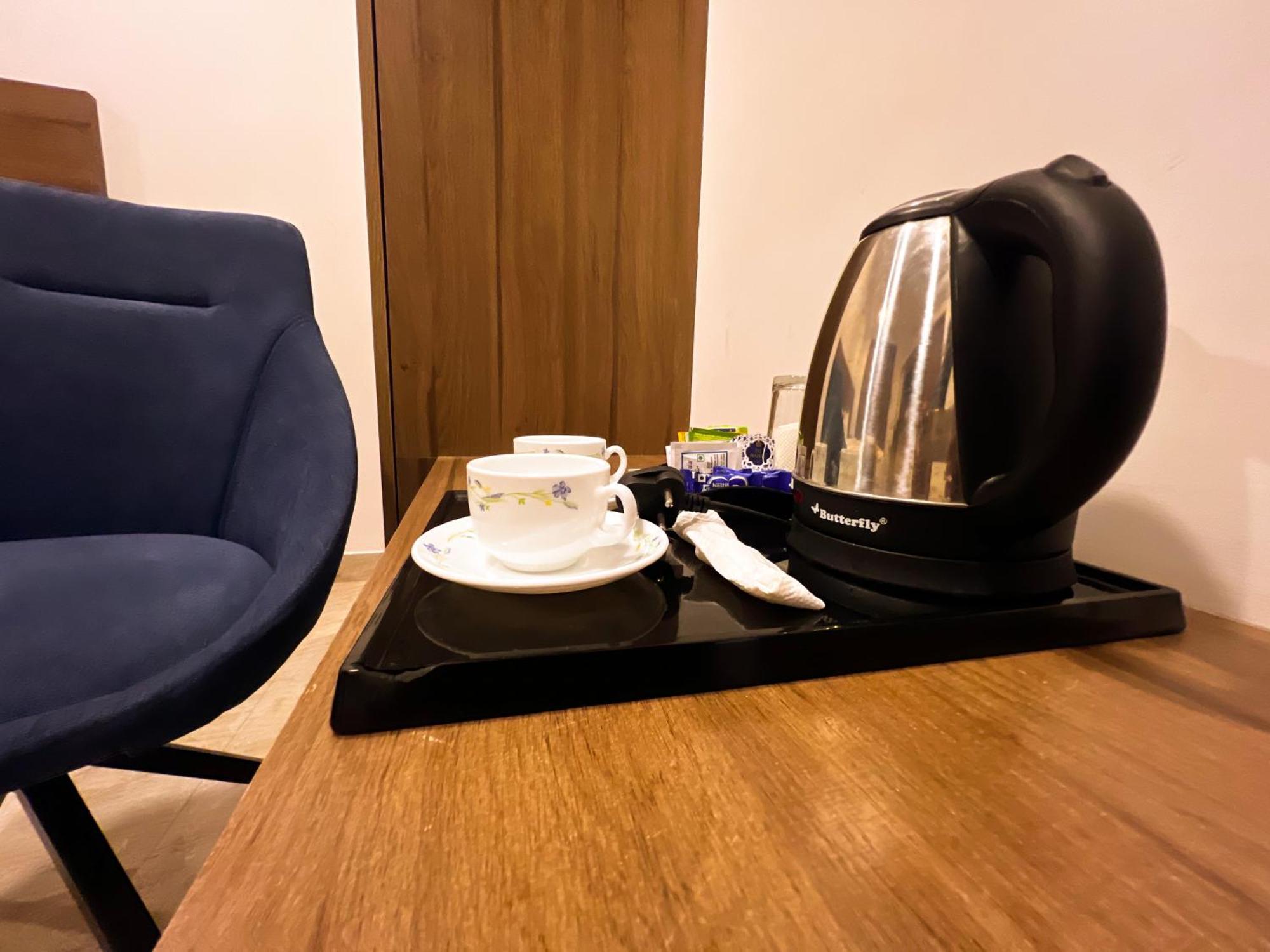 Hotel Sterling Inn Bangalore International Airport Yelahanka 外观 照片